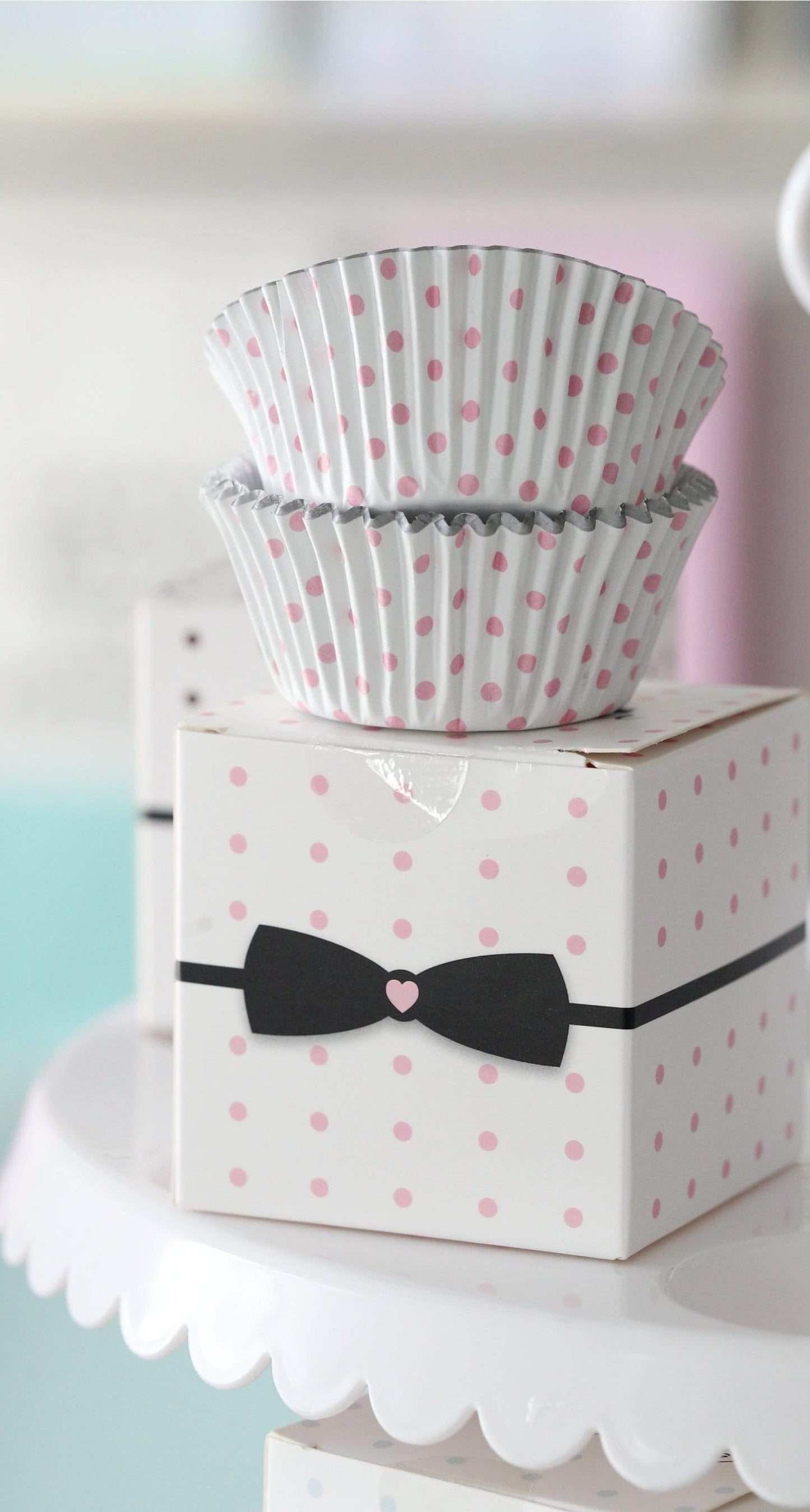 Foil Lined Cupcake Liner White/Pink Dots (50 pcs)